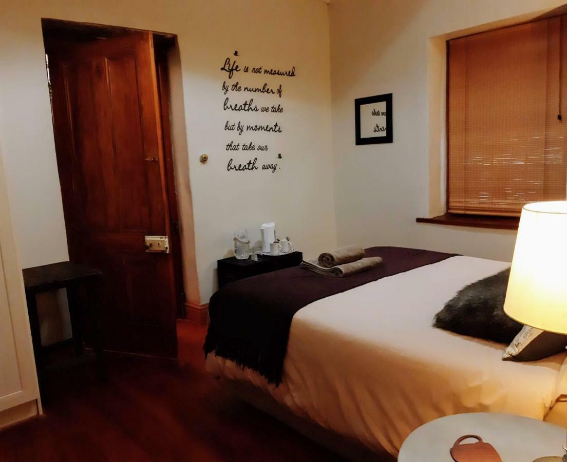 קניסנה Hope Villa Bed & Breakfast מראה חיצוני תמונה